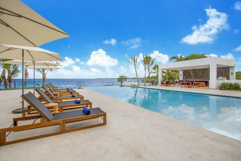 Luxurious 12-bedroom Oceanfront Villa With Private Chef Butler Private Beach in Casa de Campo Resort