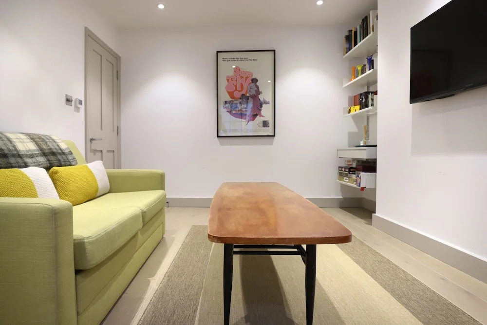 1 Bedroom Flat In Kensington
