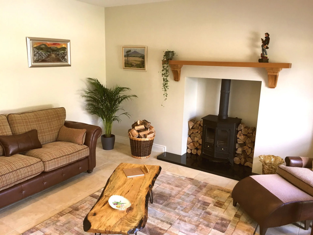 Mourne Country House