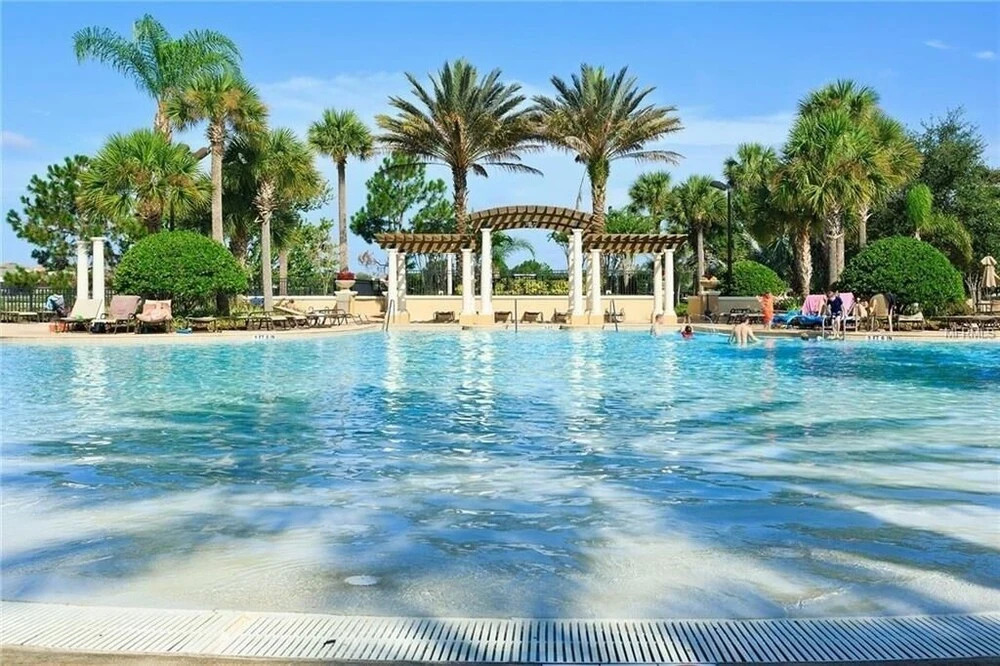Windsor Hills Magic Private Screened Pool 6 Bedroom Condo by Redawning