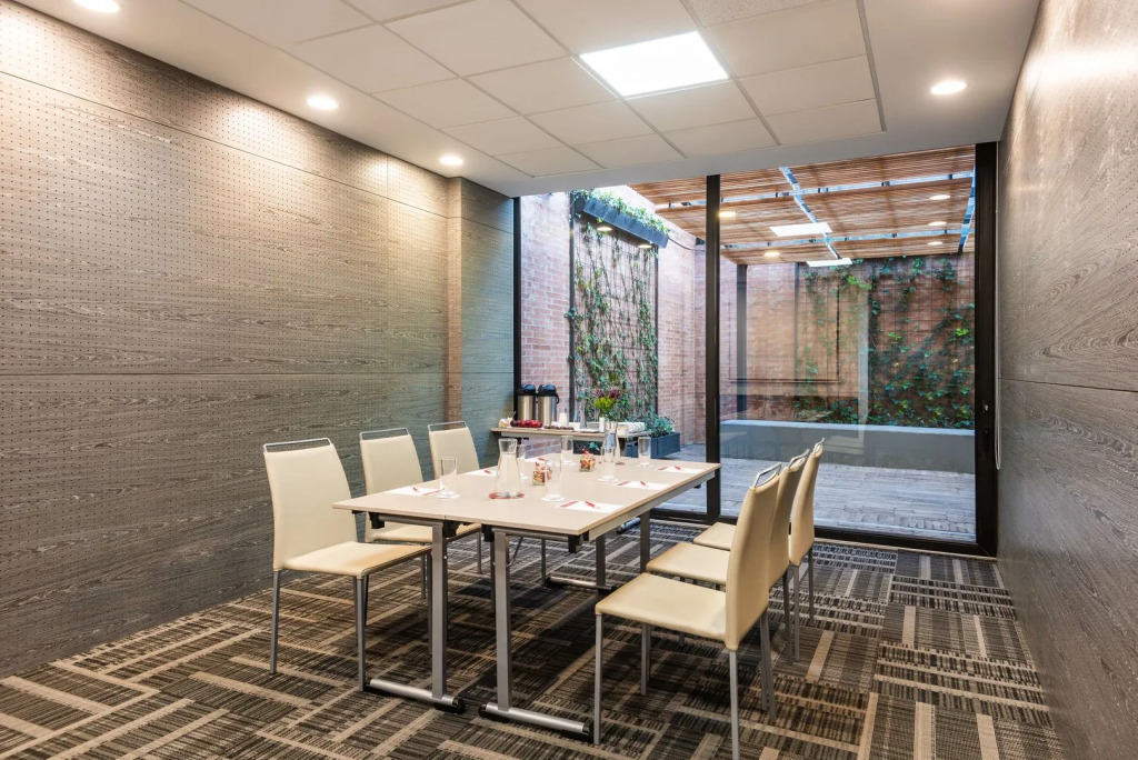 NH Collection Bogota Terra 100 Royal