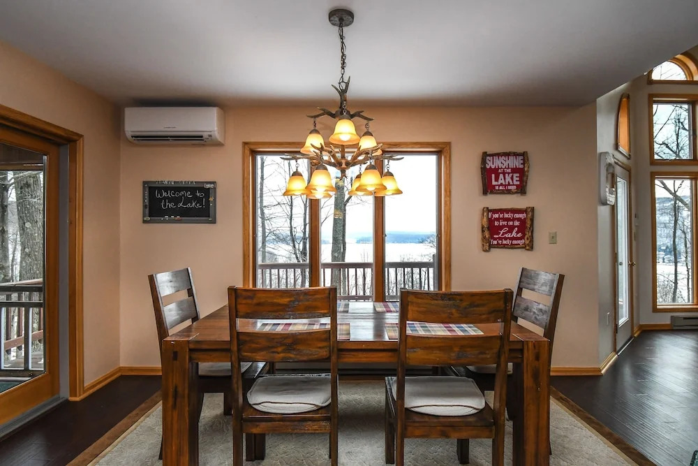 Mountain Majesty 4 Bedroom House