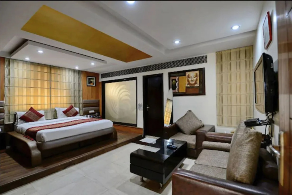 Hotel The Daanish Residency - Karol Bagh