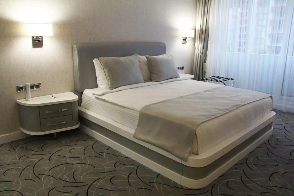 White Line Boutique Hotel