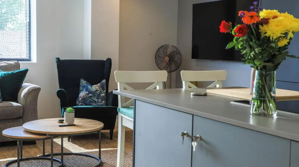 Apartment Seven