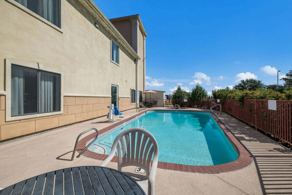 Quality Inn & Suites Terrell