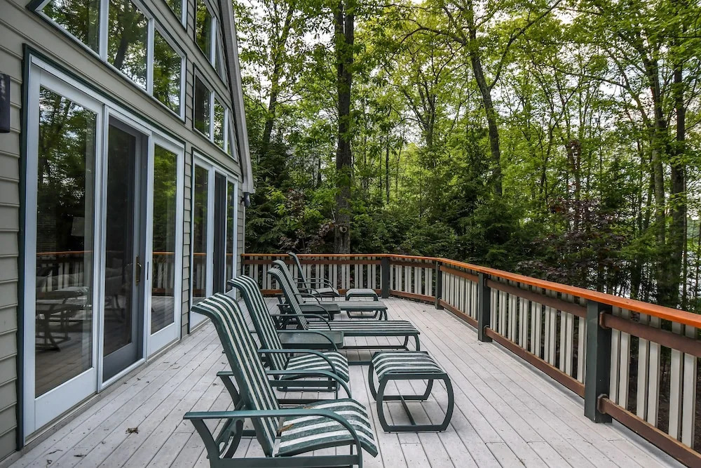 Quiet Retreat 4 Bedroom House