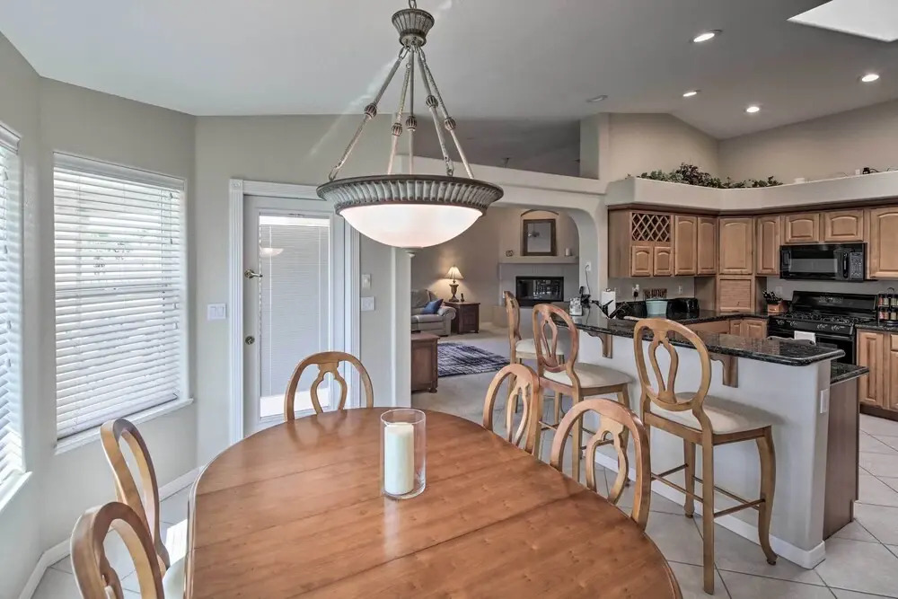 Putting Green & Bbq: Modern Lake Havasu Oasis!