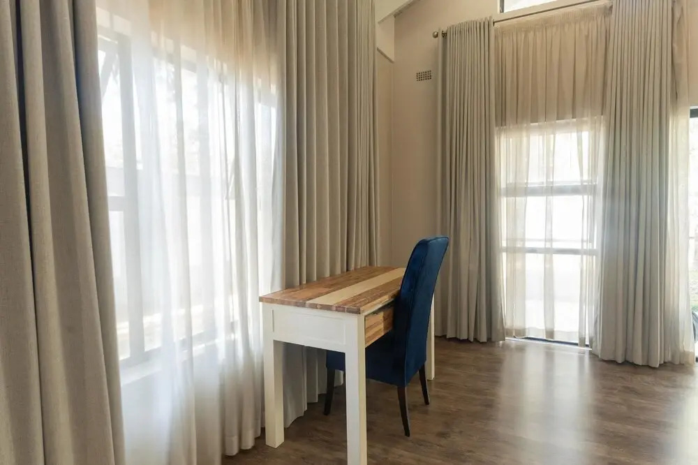 Upmarket 4 bed Chisipite House 2193