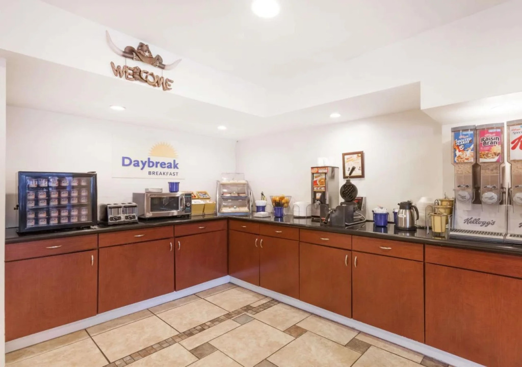 Days Inn by Wyndham Austin/University/Downtown
