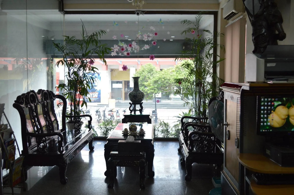 Hanh Phuc Hotel