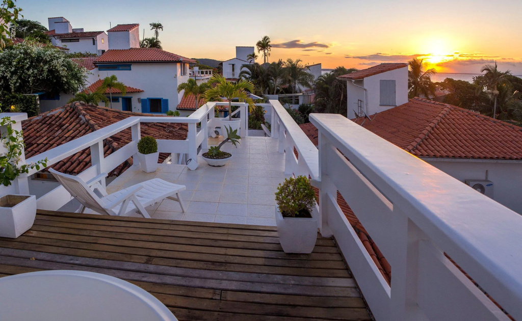 Casa no Coração de Búzios + Vista Incrível e o Pôr do Sol Mais Belo de Búzios Por Luxury Rentals