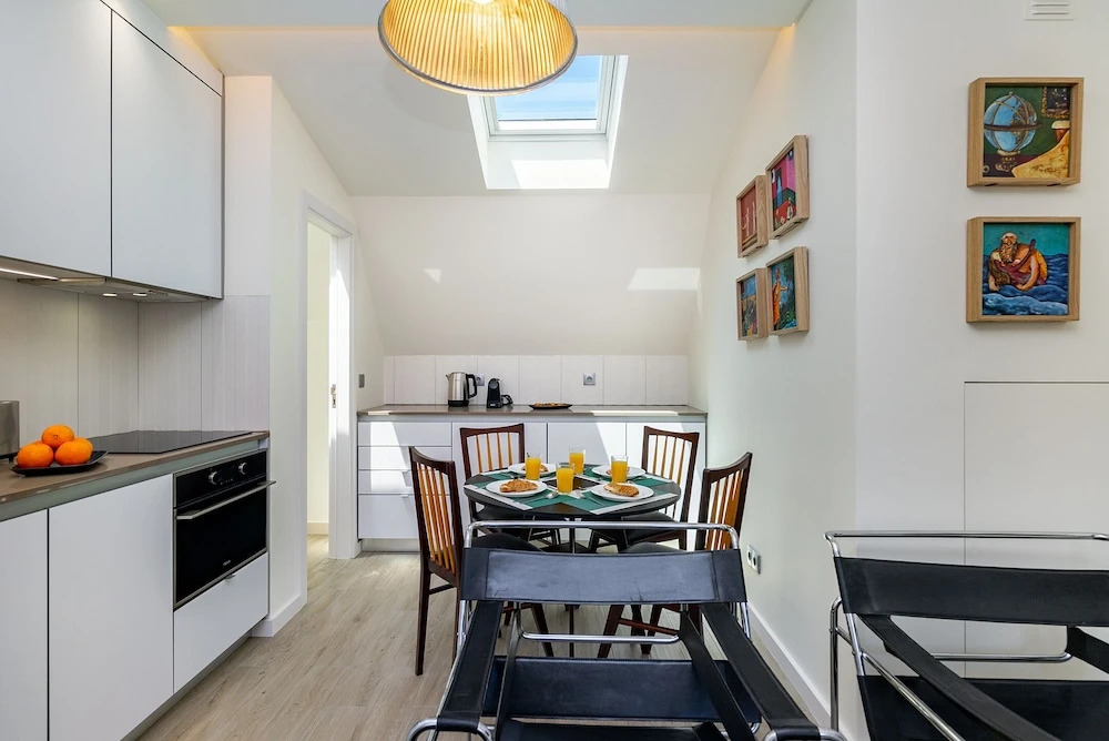 Intendente Modern Stays