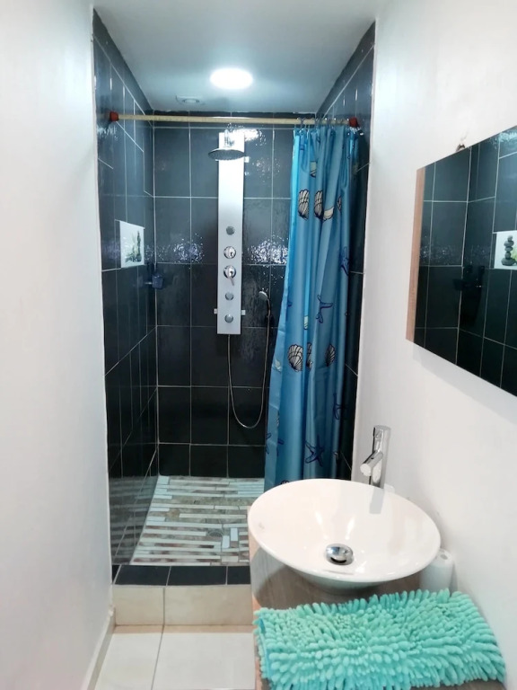 Apartment with 3 Bedrooms in Vieux Habitants, with Wonderful Sea View, Furnished Balcony And Wifi - 14 Km From the Beach