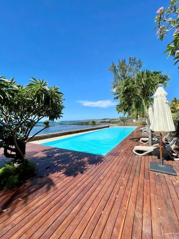 Luxury beach house with spectacular sea view and pool