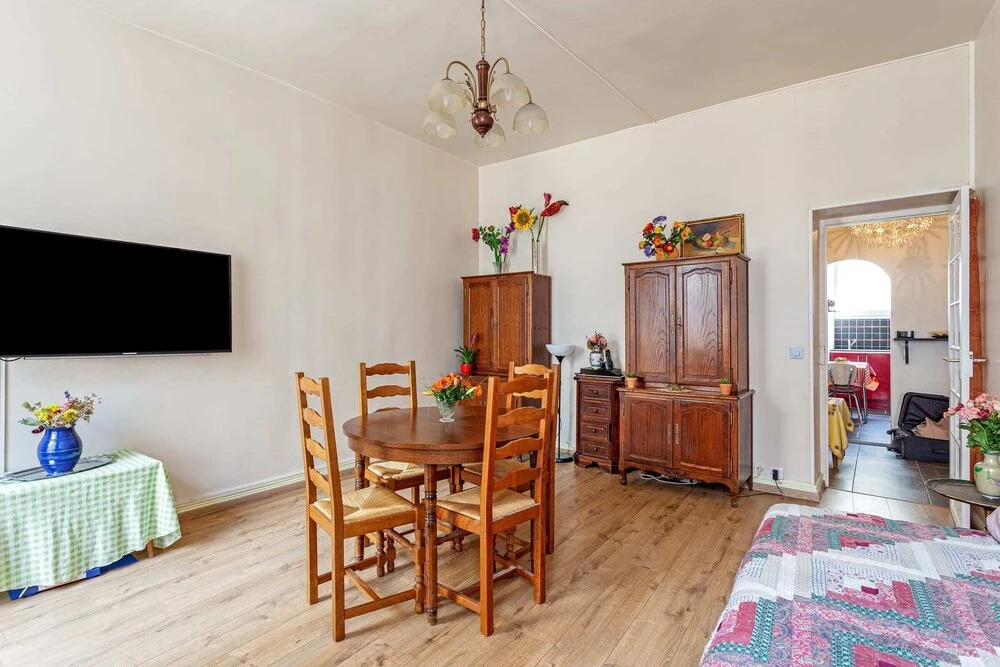 Stunning 1bdr flat in Paris 11th by GuestReady