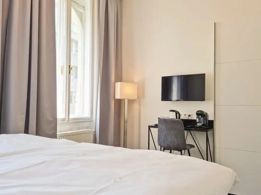 Pension Mozart - Vienna Center, Self Check-in