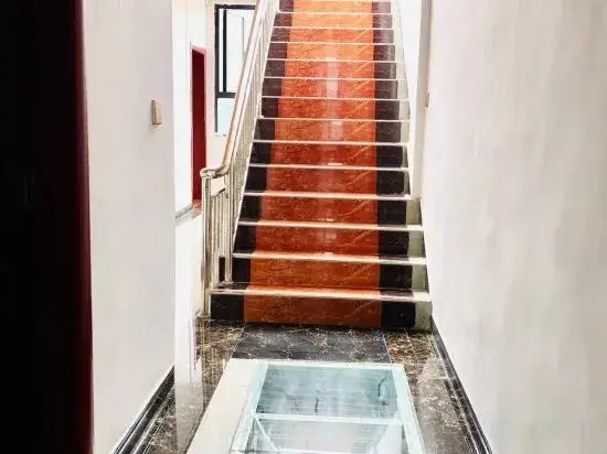 Cili Xiangweizhuang Inn