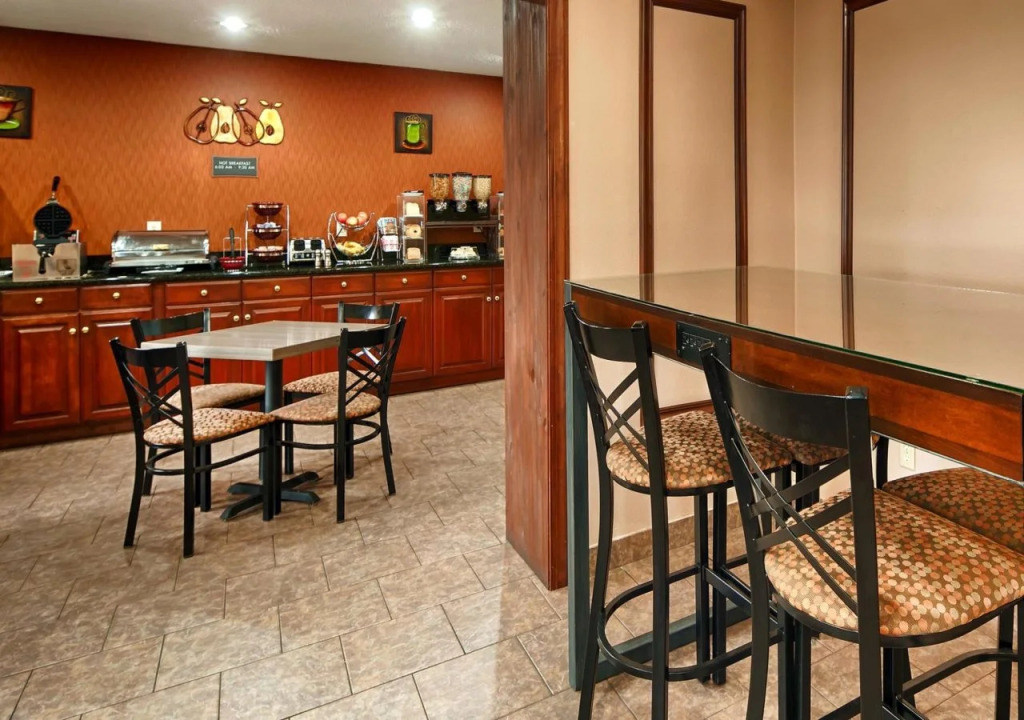 SureStay Plus Hotel by Best Western Jackson