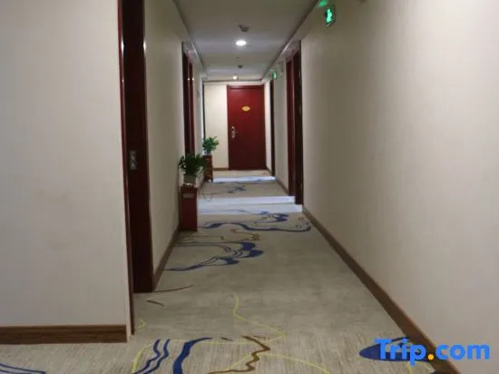 OYO Mushi Hotel (Zhenjiang Babai Ban Suning Square)