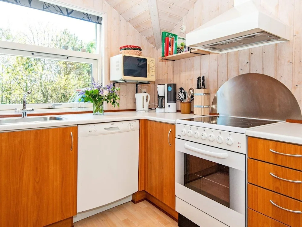 6 person holiday home in Hemmet
