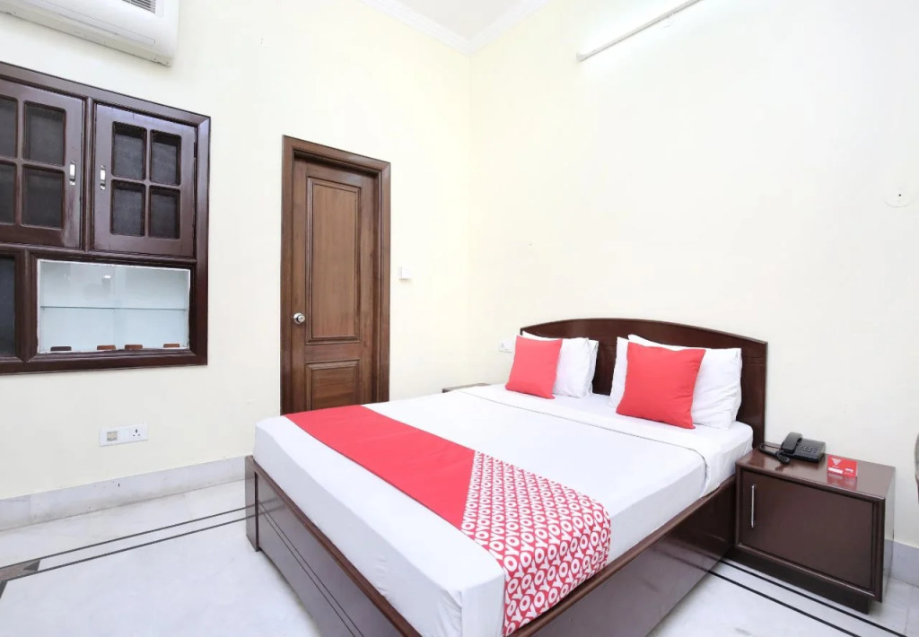 Hotel Dhingra Residency
