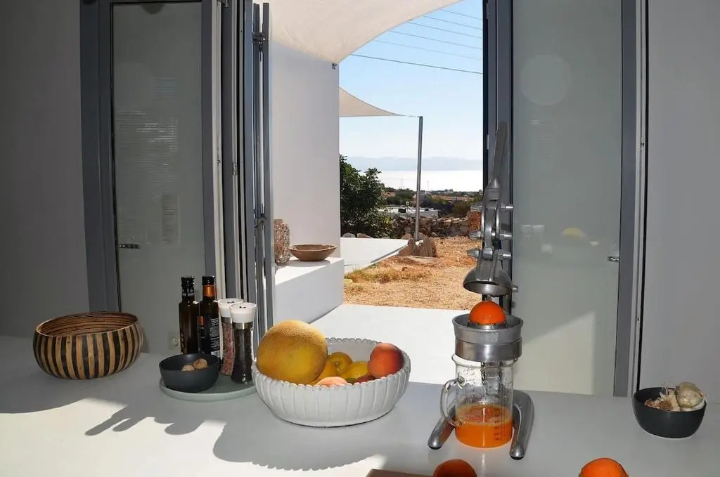 The Hedonist Square cycladic house with sea view