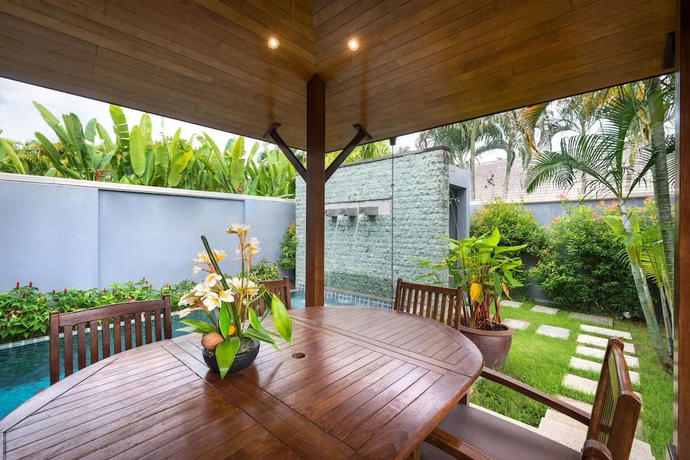Onyx White Pearl Villa