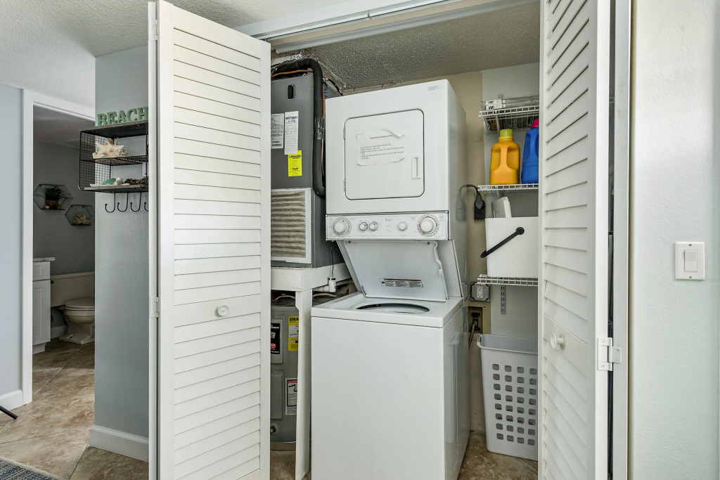 Sun Plaza West Unit 204