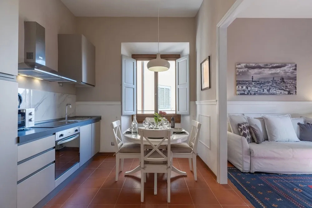 Charming 2 bedroom in Florence