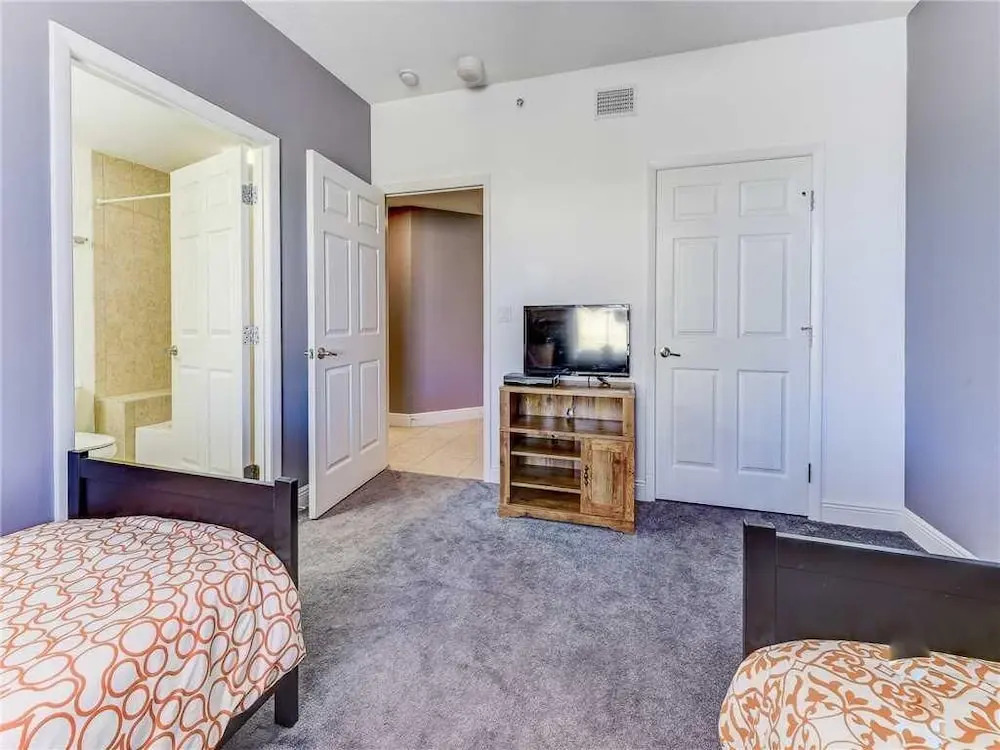 Sanibel 702 - Three Bedroom Condo