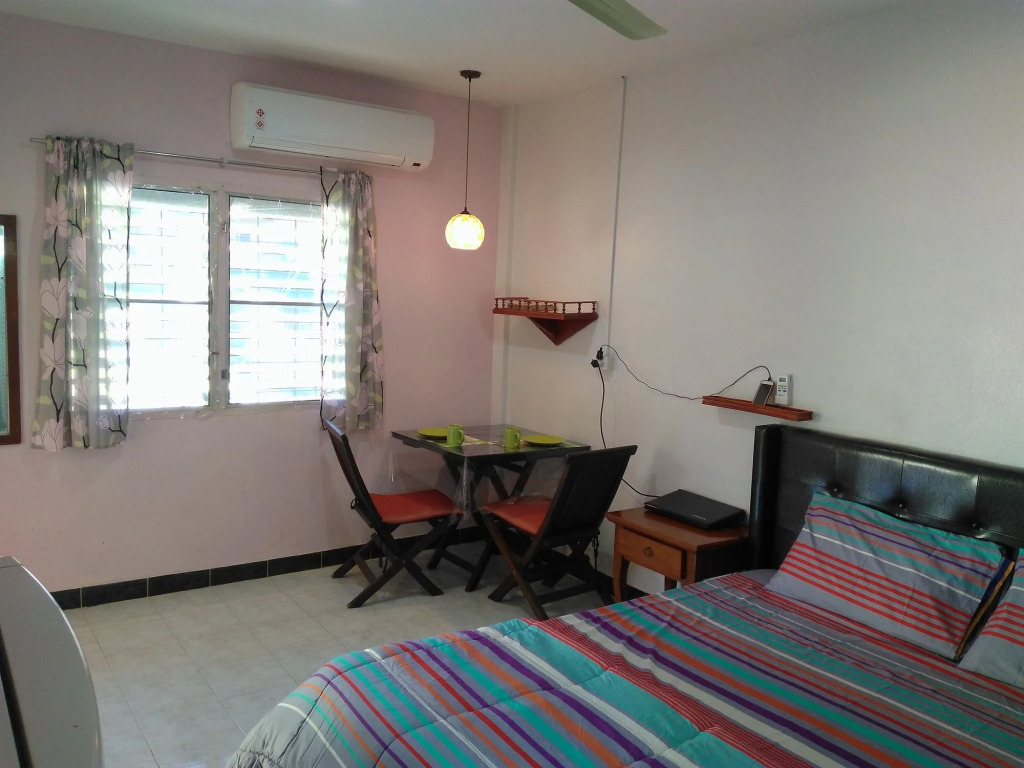 Studio with Aircon