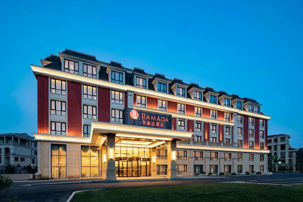 Ramada Zhenjiang City Center
