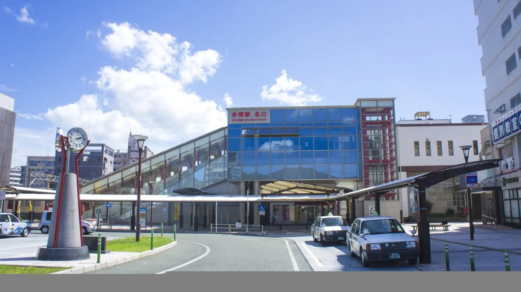 Akama Station Hotel