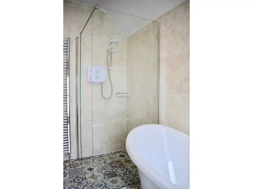3 Bedroom Cottage Near Botanical Gardens