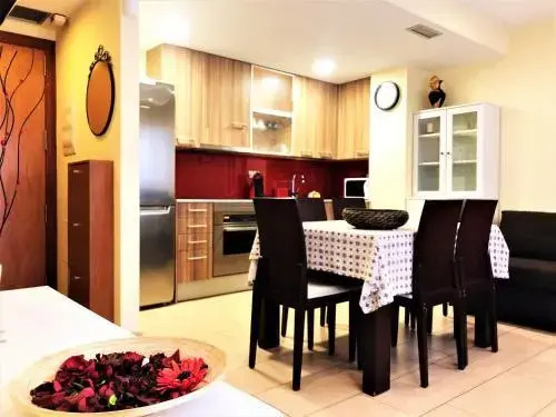 Lloret Beach Apartments