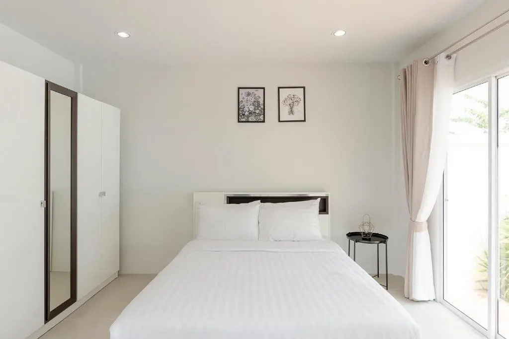BaanPromphun Pool Villa by BV