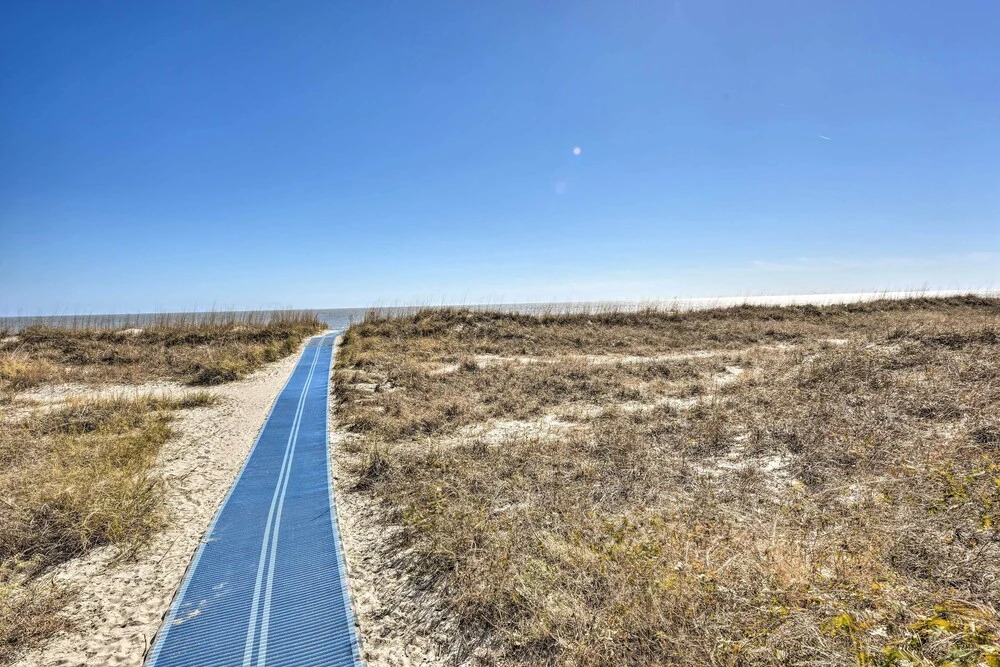 Hilton Head Island Gem, Walk to Folly Field Beach!