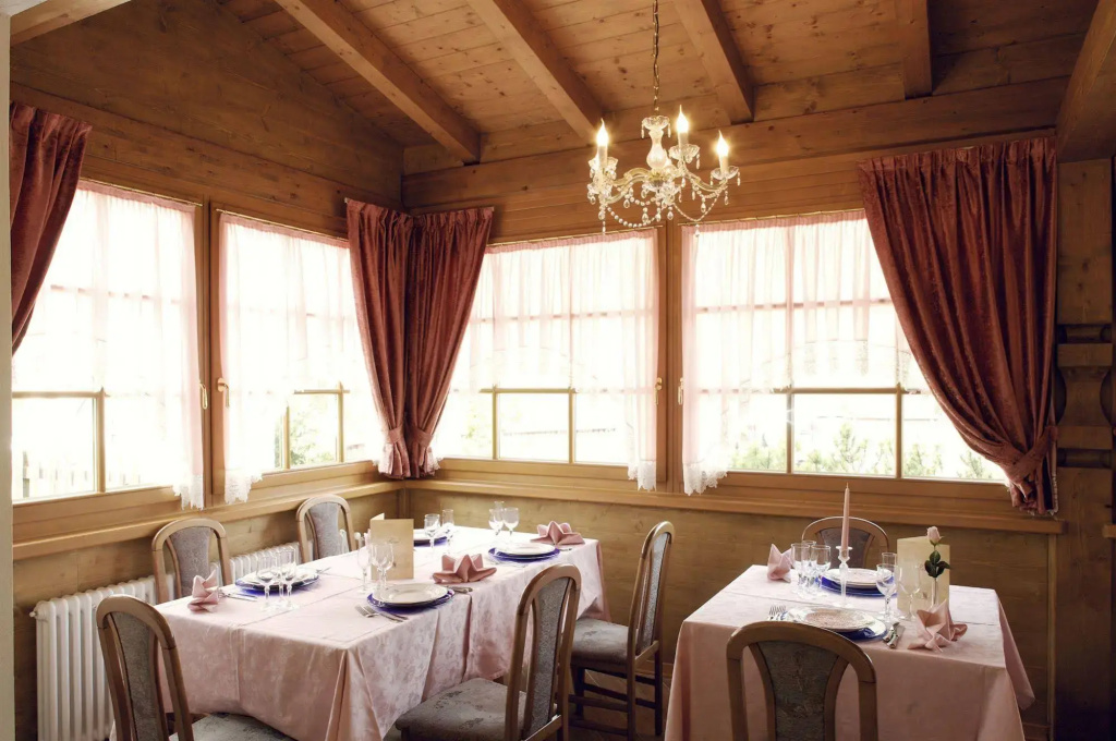 Hotel Almazzago