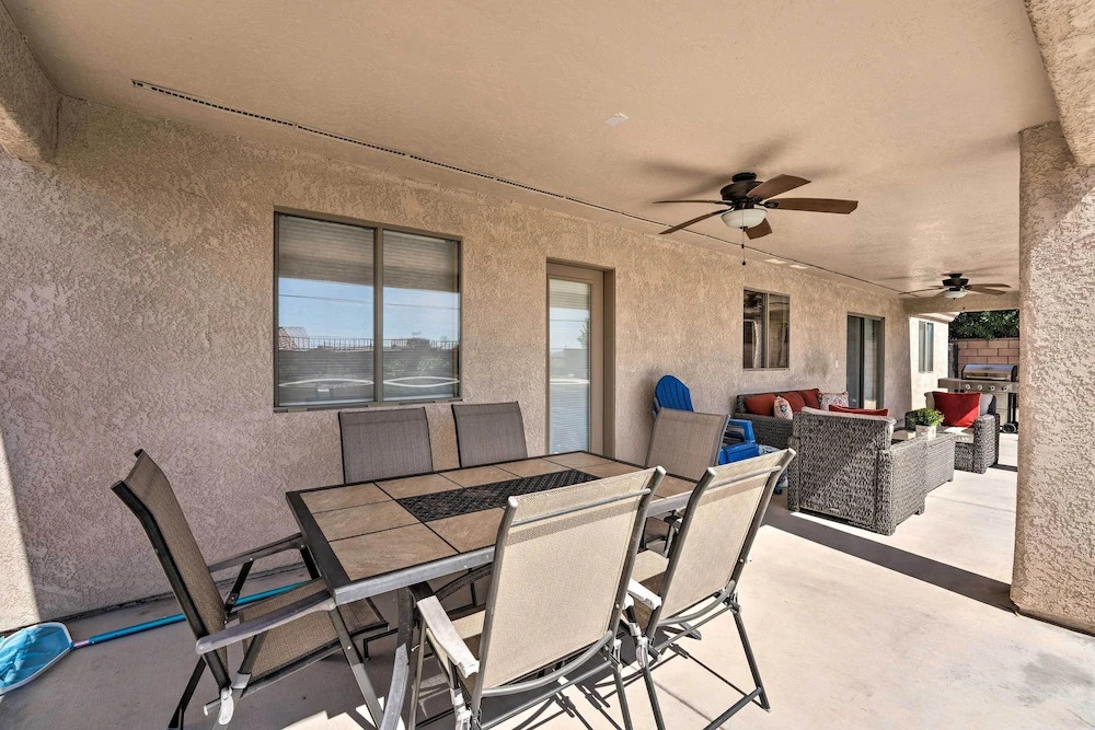 2 Mi to Beach: Lake Havasu Gem w/ Pool & Spa!