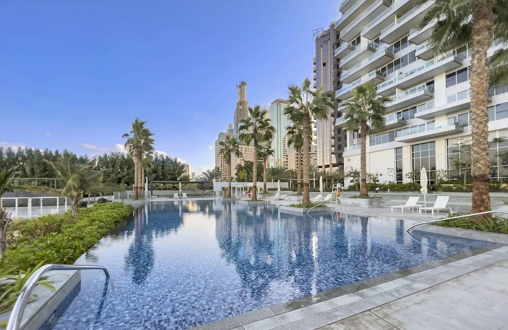 WelHome - Deluxe Apartment With Direct Access to the Beach