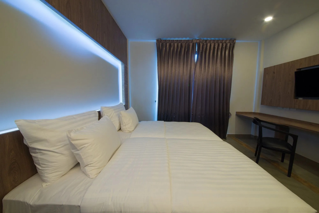 V20 Boutique Jacuzzi Hotel