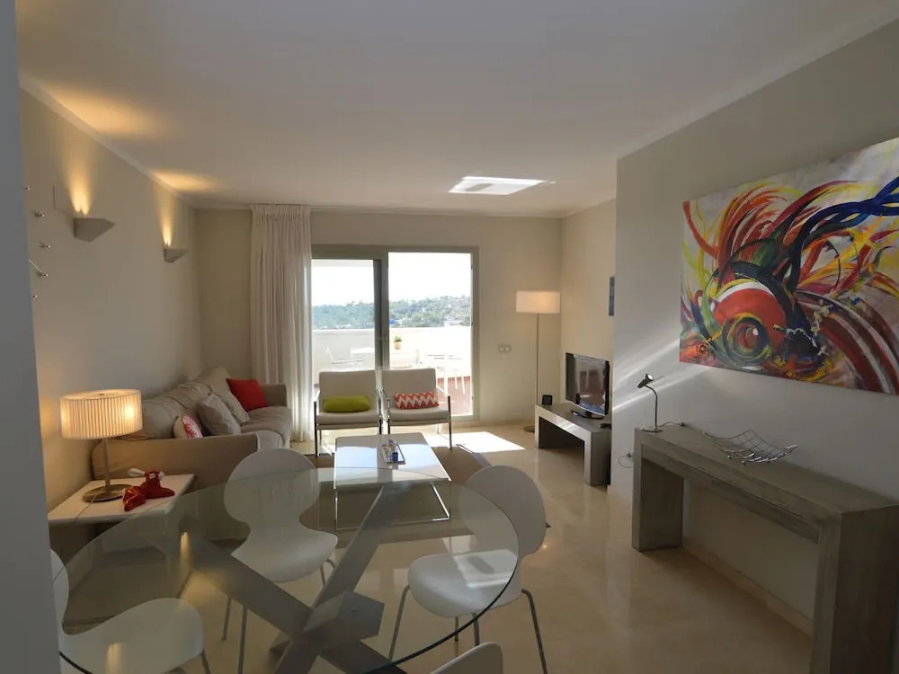 Golfside Luxury at Las Colinas