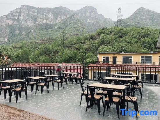Yueting Courtyard Boutique Homestay (Shidu Scenic Area)