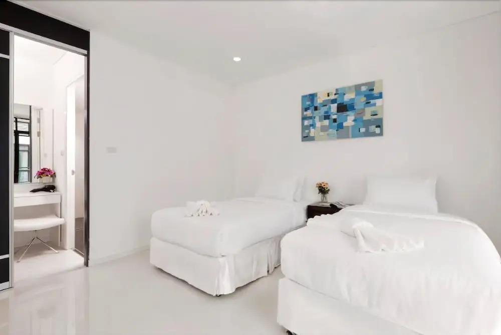 Regent 15 Condo