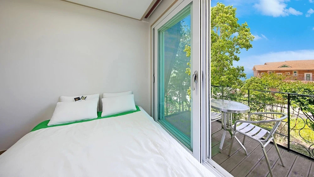 Yeosu Sky Bora Pension