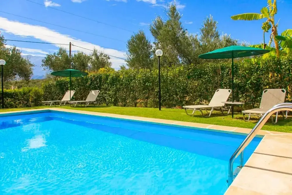 Villa Giannis Large Private Pool Walk to Beach A C Wifi Car Not Required Eco-friendly - 2088