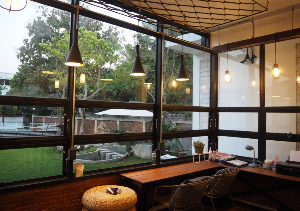 Sherloft Home & Hostel