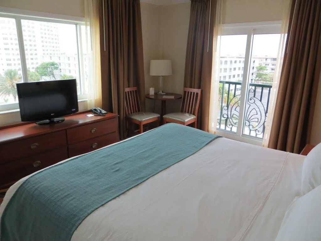 The Sea Lord Hotel & Suites (Adults Only)