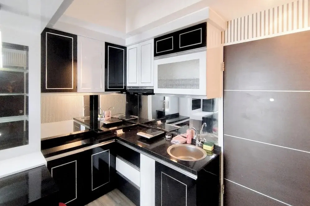 Monochromatic Modern 1Br At Tamansari Prospero Sidoarjo Apartment